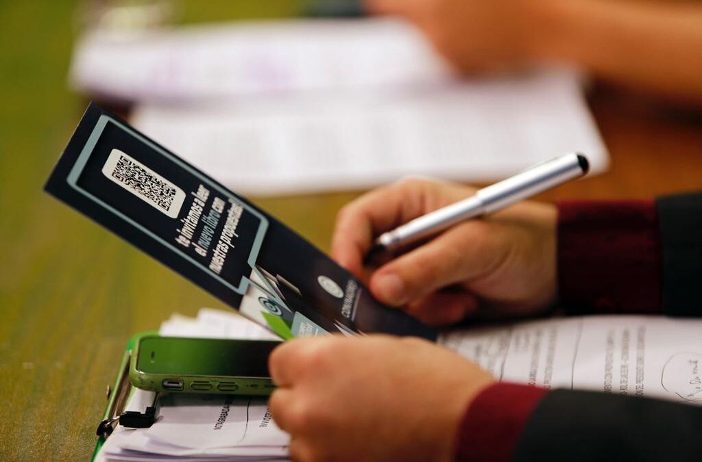 Boletín interno: Reunión de Consejo. Ayuda solidaria a Corrientes. Jornada Ganadera en Alvear y Encuentro de Jóvenes en Santa Fe, entre otros temas.