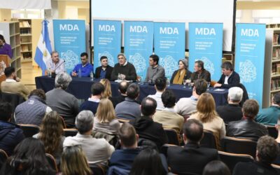 «Las cooperativas son las promotoras del desarrollo local», sostuvo Laucirica en Tandil